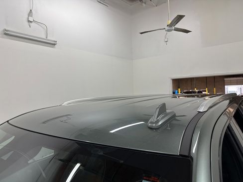 Used 2023 Chevrolet Suburban Premier image 23