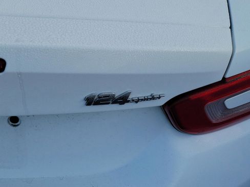 Used 2017 FIAT 124 Spider Abarth image 11