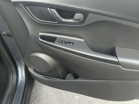 Used 2020 Hyundai Kona SE image 16