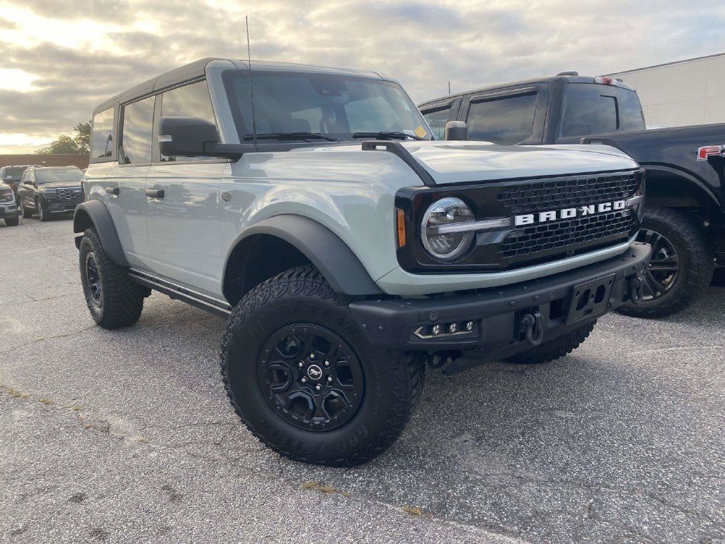 Used 2024 Ford Bronco Wildtrak AWD/4WD image 1