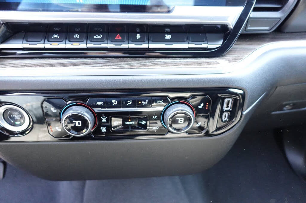 Used 2023 Chevrolet Silverado 1500 LT AWD/4WD image 44