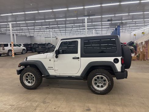 Used 2013 Jeep Wrangler Sport image 7