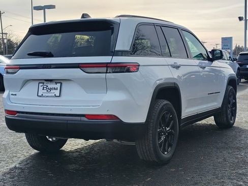 New 2026 Jeep Grand Cherokee Altitude AWD/4WD image 3