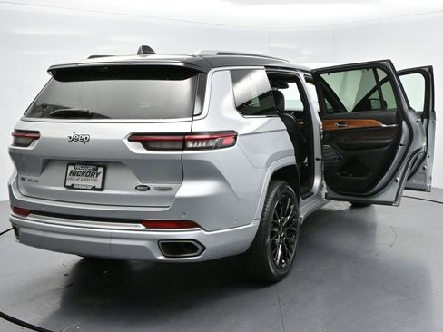 Used 2023 Jeep Grand Cherokee L Summit AWD/4WD image 40
