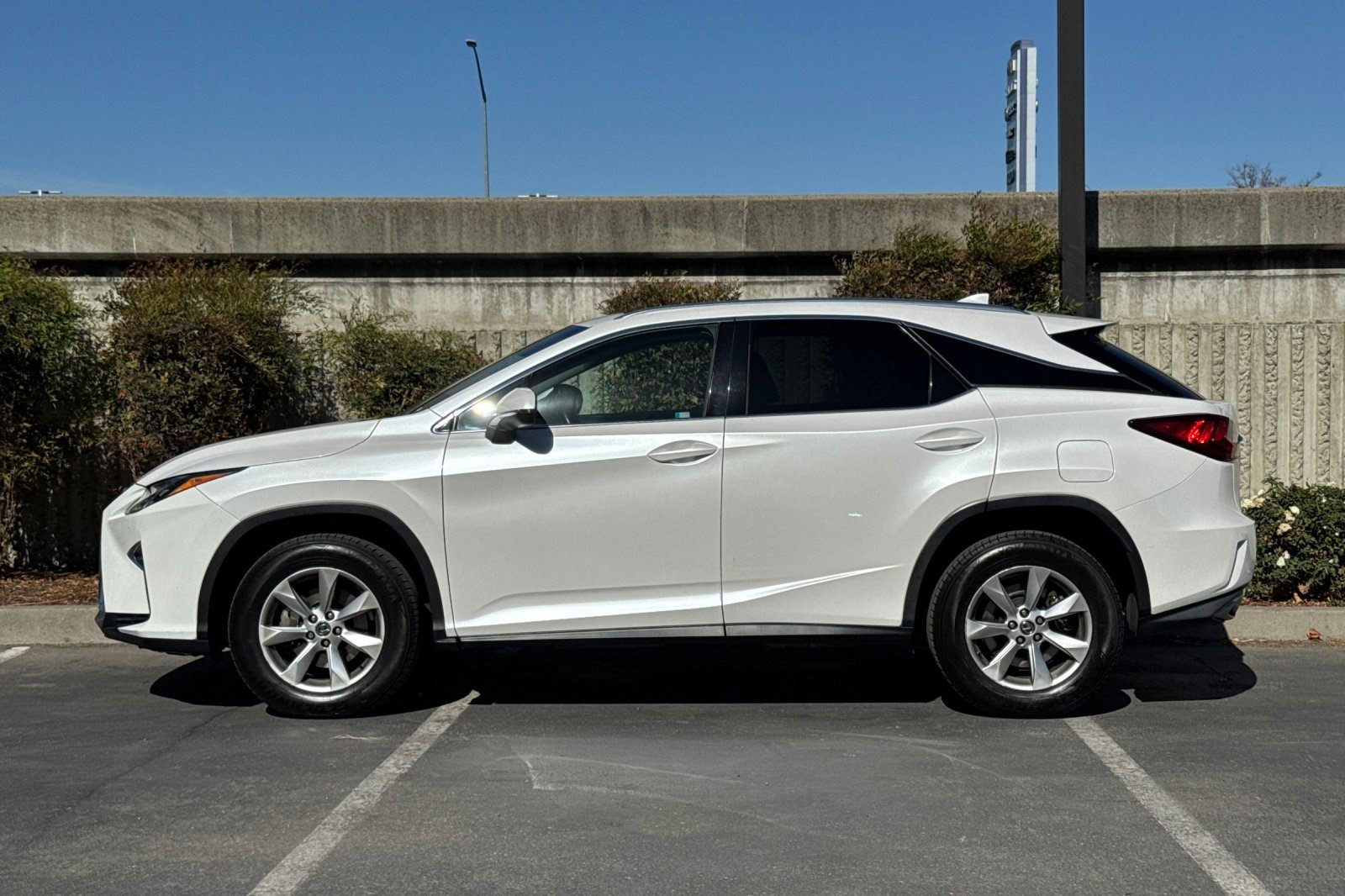 Used 2018 Lexus RX 350 AWD w/ Accessory Package image 8