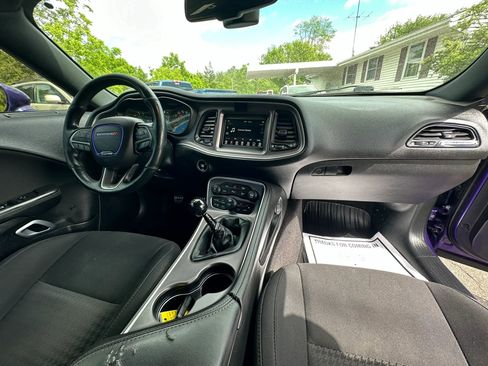 Used 2019 Dodge Challenger R/T w/ Blacktop Package RWD image 11