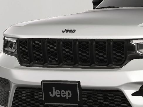 New 2025 Jeep Grand Cherokee Altitude image 14