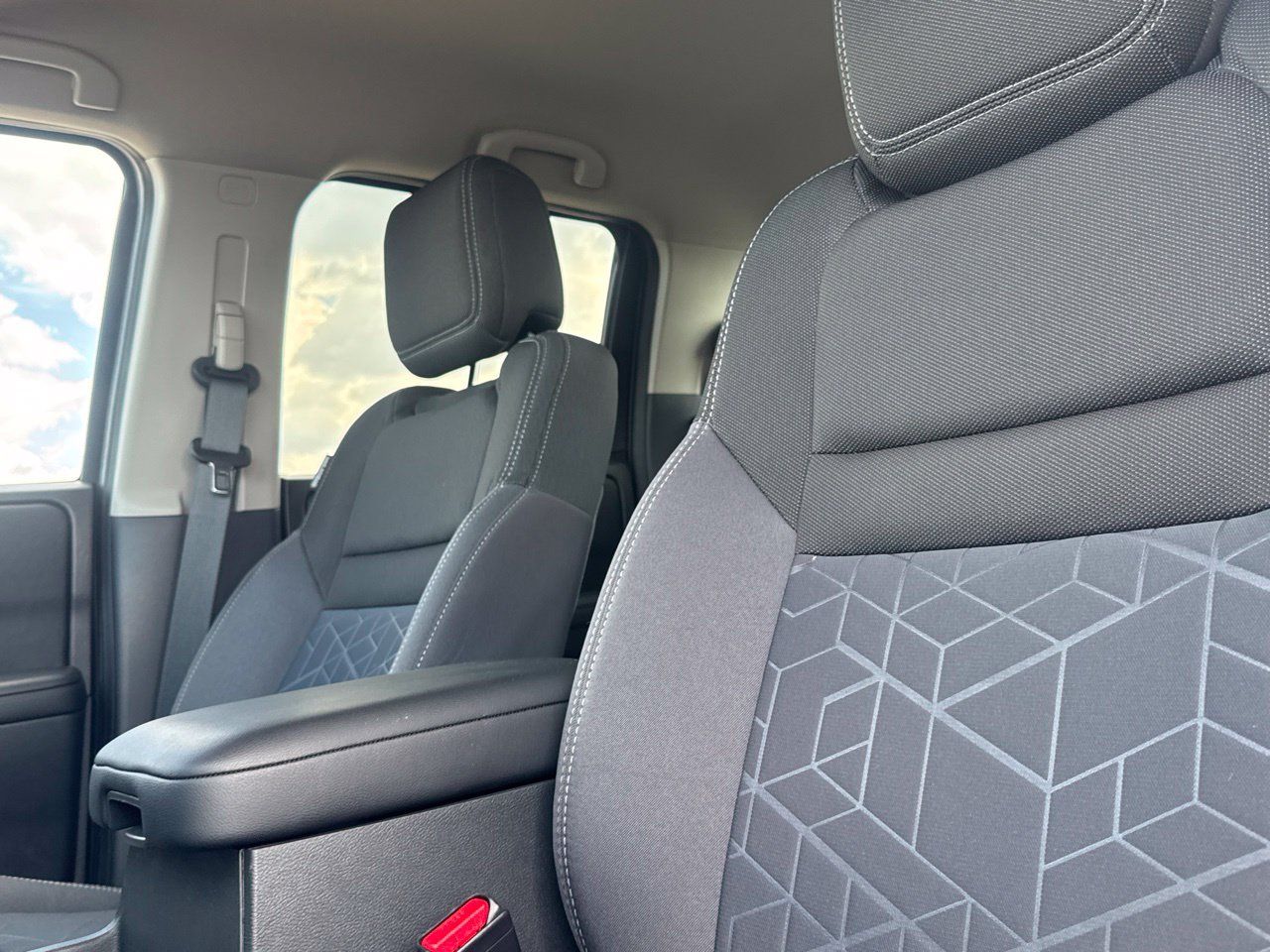 Certified 2026 Nissan Frontier SV w/ All-Weather Content Package RWD image 35