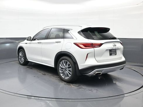 Used 2023 INFINITI QX50 Luxe FWD image 7