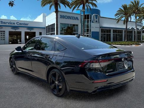 Used 2025 Honda Accord Sport image 6