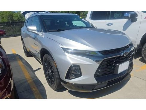 Used 2021 Chevrolet Blazer RS w/ Enhanced Convenience Package AWD/4WD image 2