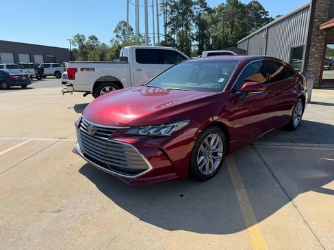 Used 2021 Toyota Avalon XLE FWD image 1