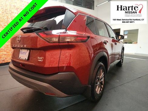 Used 2023 Nissan Rogue S image 7