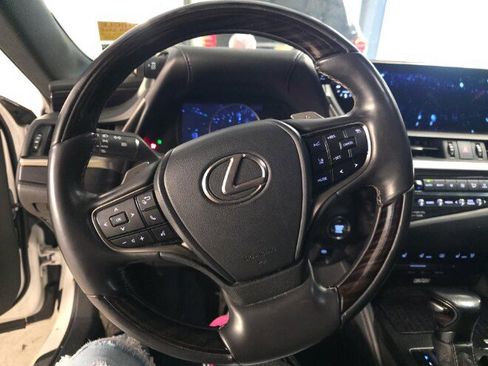 Used 2021 Lexus ES 250 w/ Accessory Package 2 image 10