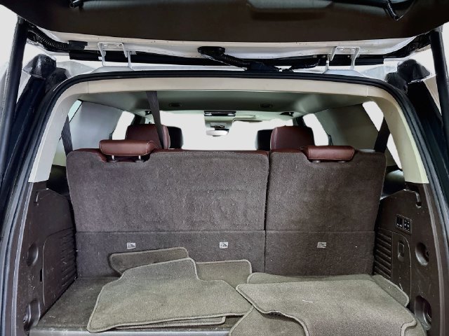 Used 2018 Chevrolet Tahoe Premier AWD/4WD image 18