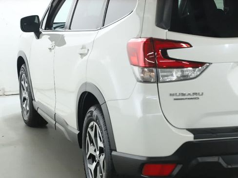 Used 2020 Subaru Forester Premium w/ Popular Package #1 AWD/4WD image 43