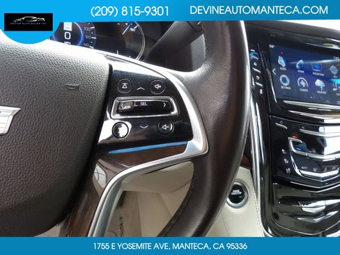 Used 2017 Cadillac Escalade Premium Luxury image 24