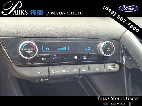 Used 2021 Hyundai Elantra SEL w/ Convenience Package FWD image 22