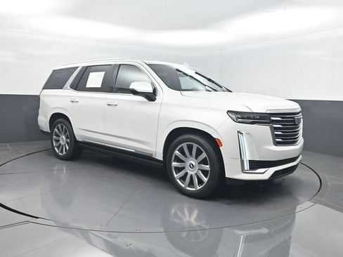 Used 2021 Cadillac Escalade Premium Luxury Platinum RWD image 39