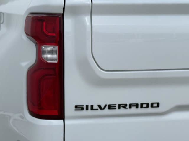 Used 2024 Chevrolet Silverado 1500 LT Trail Boss w/ Convenience Package II AWD/4WD image 6