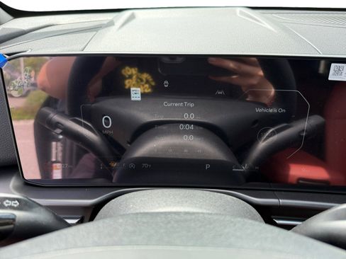 New 2026 Kia Sportage SX FWD image 11