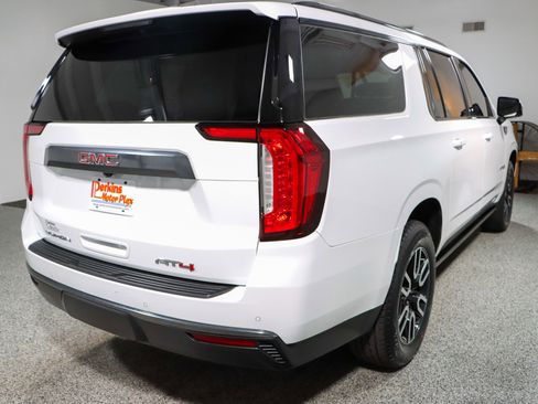 Used 2023 GMC Yukon XL AT4 image 7