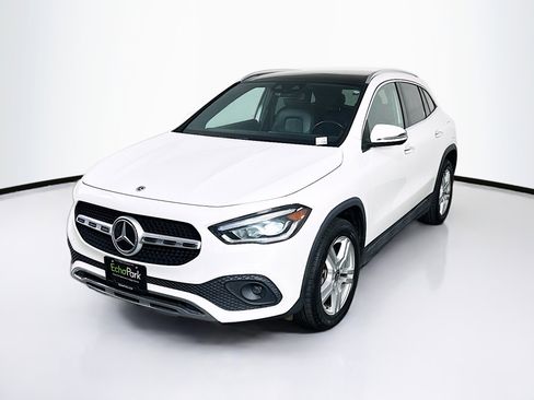 Used 2023 Mercedes-Benz GLA 250 4MATIC w/ Premium Package image 3