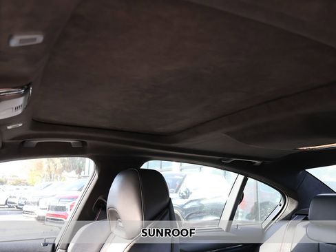 Used 2022 BMW M5 w/ Competition Package image 4