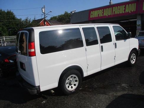 Used 2011 Chevrolet Express 1500 LT w/ LT Preferred Equipment Group image 4