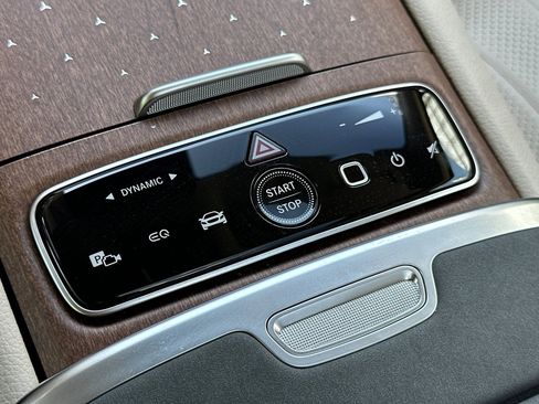 Used 2023 Mercedes-Benz EQS 580 4MATIC SUV image 35