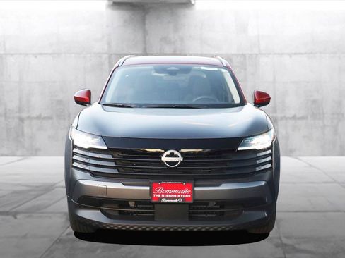 New 2026 Nissan Kicks SV w/ SV Premium Package image 4