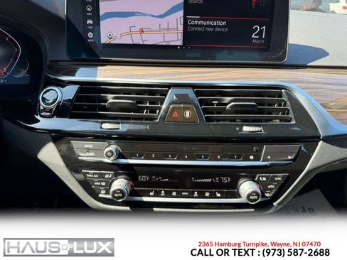 Used 2021 BMW 530i xDrive w/ Convenience Package image 34