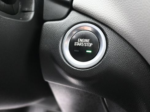 Used 2021 Chevrolet Equinox LS w/ LS Convenience Package FWD image 19