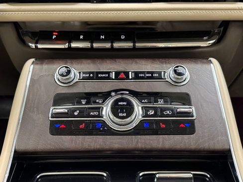 Used 2023 Lincoln Aviator Reserve w/ Equipment Group 201A image 28