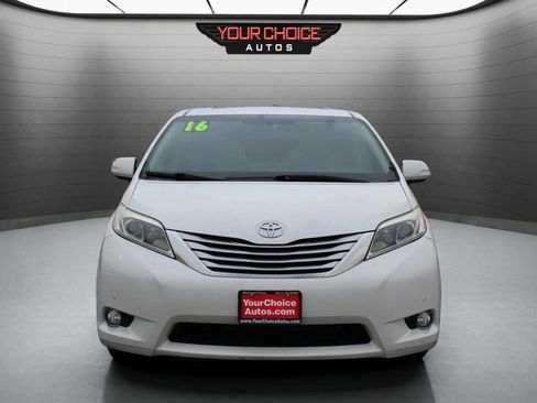 Used 2016 Toyota Sienna Limited Premium image 8