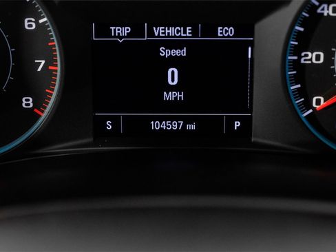 Used 2021 Chevrolet Malibu LT image 16