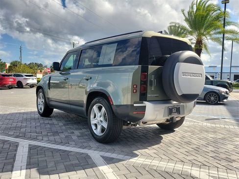 Used 2022 Land Rover Defender 110 SE image 3
