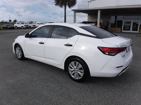 Used 2025 Nissan Sentra S image 7