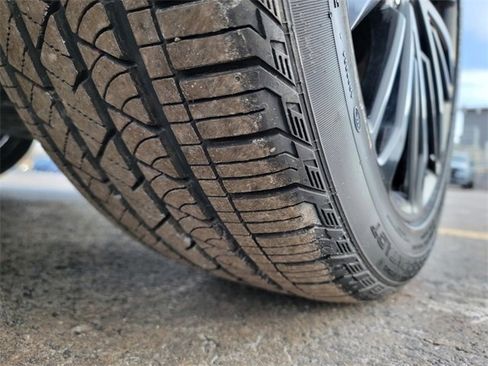 Certified 2023 Lincoln Corsair AWD w/ Equipment Group 101A image 18