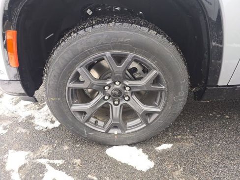 New 2026 Jeep Grand Wagoneer Limited image 8