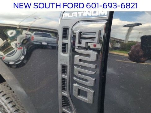 New 2025 Ford F250 Platinum image 37