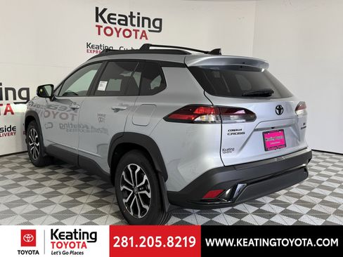 New 2026 Toyota Corolla Cross SE image 10