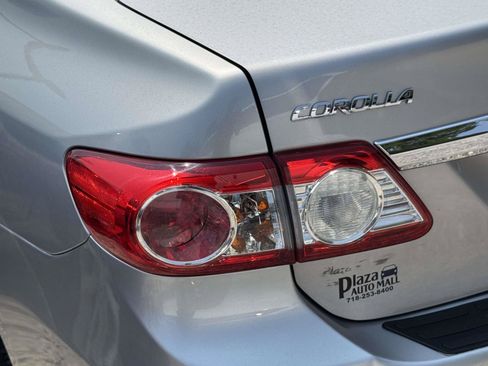 Used 2012 Toyota Corolla LE FWD image 7