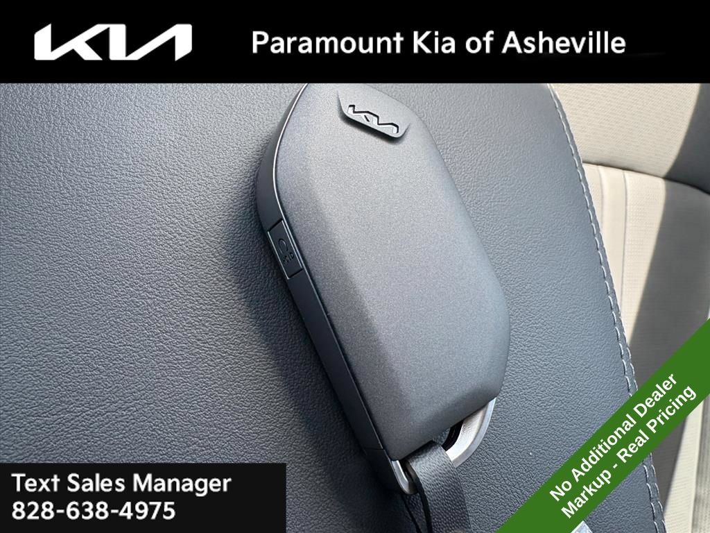 New 2026 Kia Sorento S FWD image 28