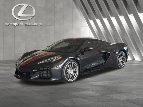 Used 2024 Chevrolet Corvette Z06 w/ Stealth Interior Trim Package RWD image 3