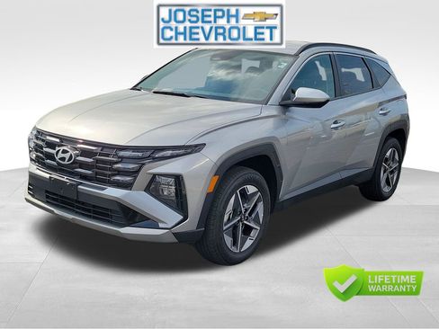 Used 2025 Hyundai Tucson SEL AWD/4WD image 2