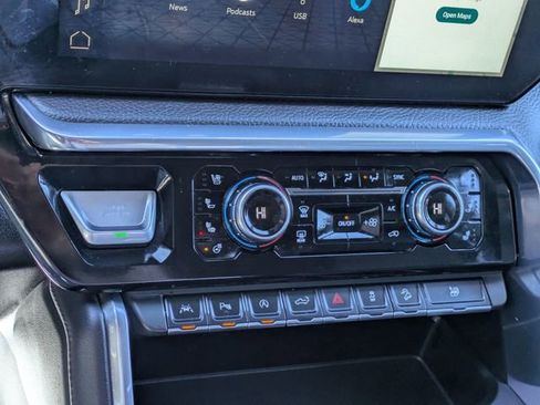 Used 2024 GMC Sierra 1500 Denali image 24