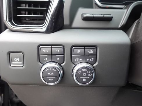 Used 2023 GMC Sierra 1500 AT4X AWD/4WD image 19