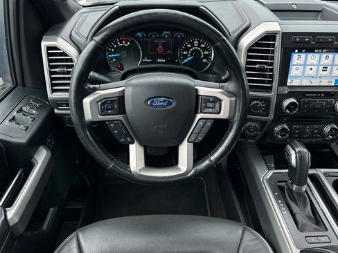 Used 2018 Ford F150 Platinum w/ Equipment Group 701A Luxury image 15