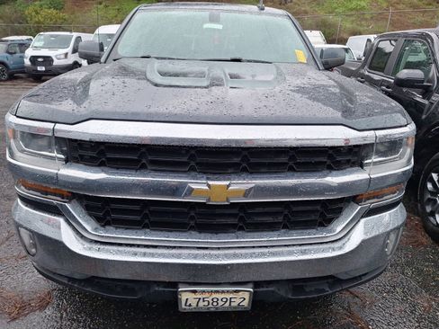Used 2017 Chevrolet Silverado 1500 LT w/ LT Eassist Package image 2